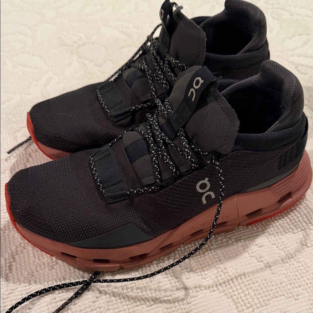 On Cloudtec Running Navy and PinkAthletic Shoes